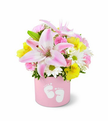 The FTD Sweet Dreams Bouquet - Girl